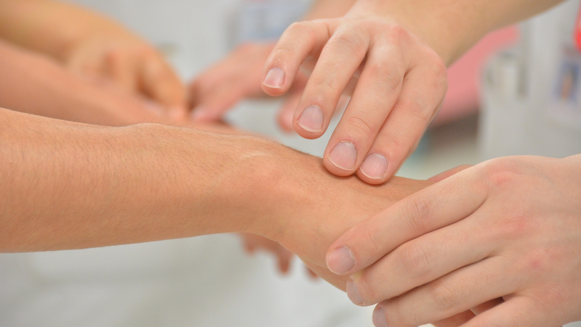 What is a functional neurologist?