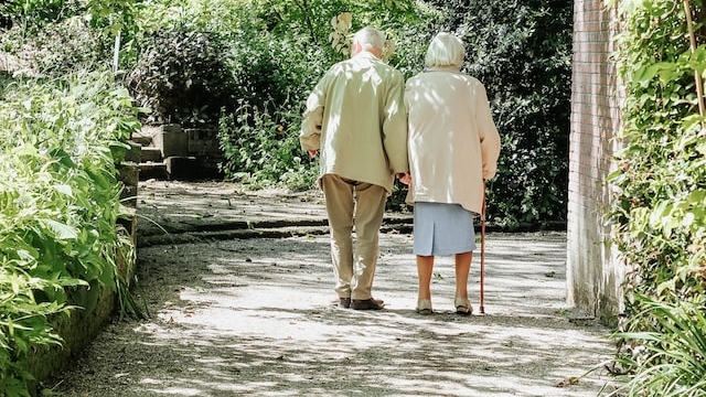 How to Treat Dizziness in the Elderly